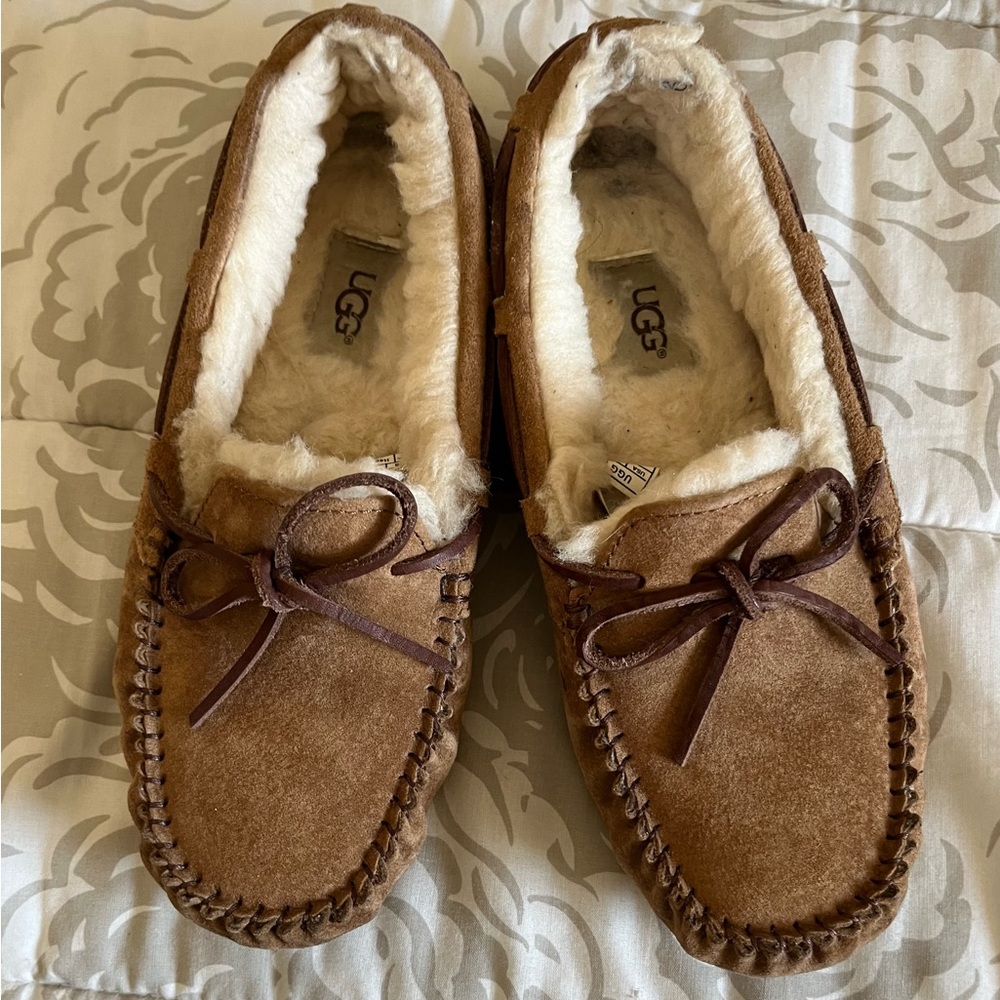 UGG Moccasin